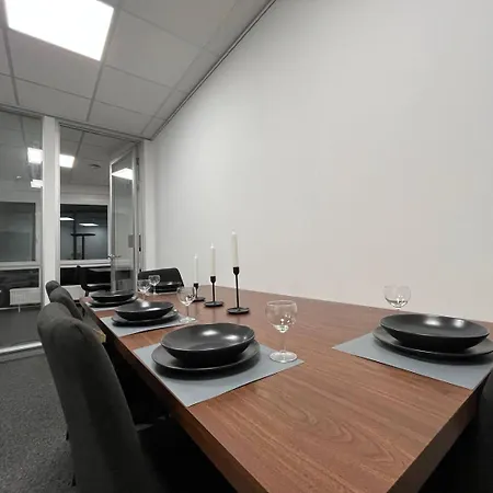 Simplex Am Schwabentorring Lejlighed