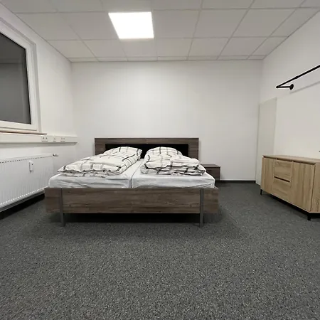 Simplex Am Schwabentorring דירה